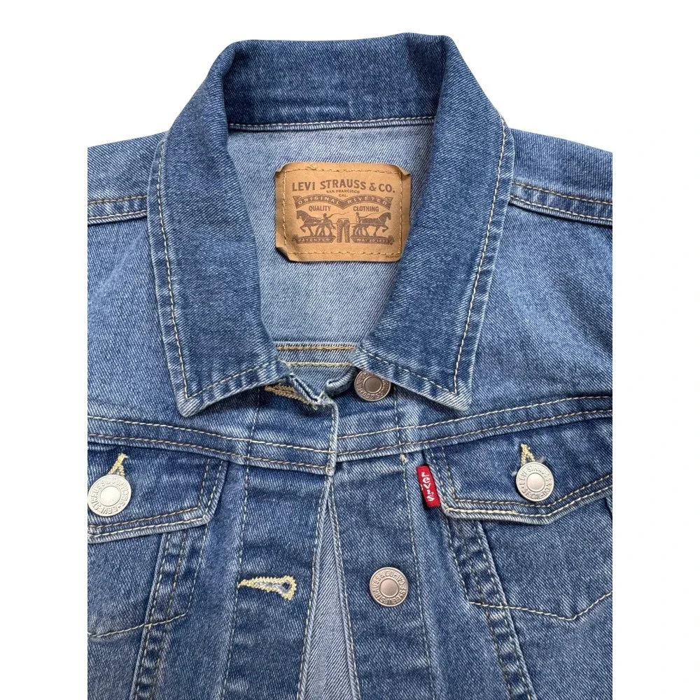 Levi's Girls Denim Trucker Jacket Medium Wash Blue Size 6/6X Classic Jean Jacket